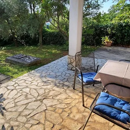 Appartamento Fuer 2 Personen Ca 45 Qm In Njivice, Kvarner Bucht Krk Njivice